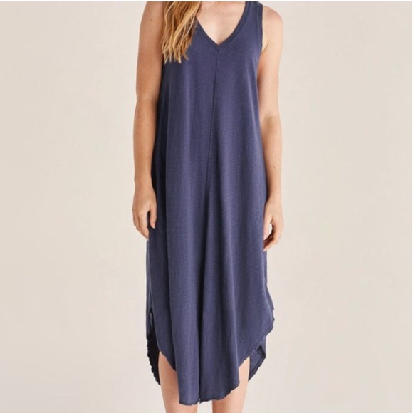 Z Supply Dresses & Skirts - Z Supply Navy V-Neck Sleeveless Midi Dress
